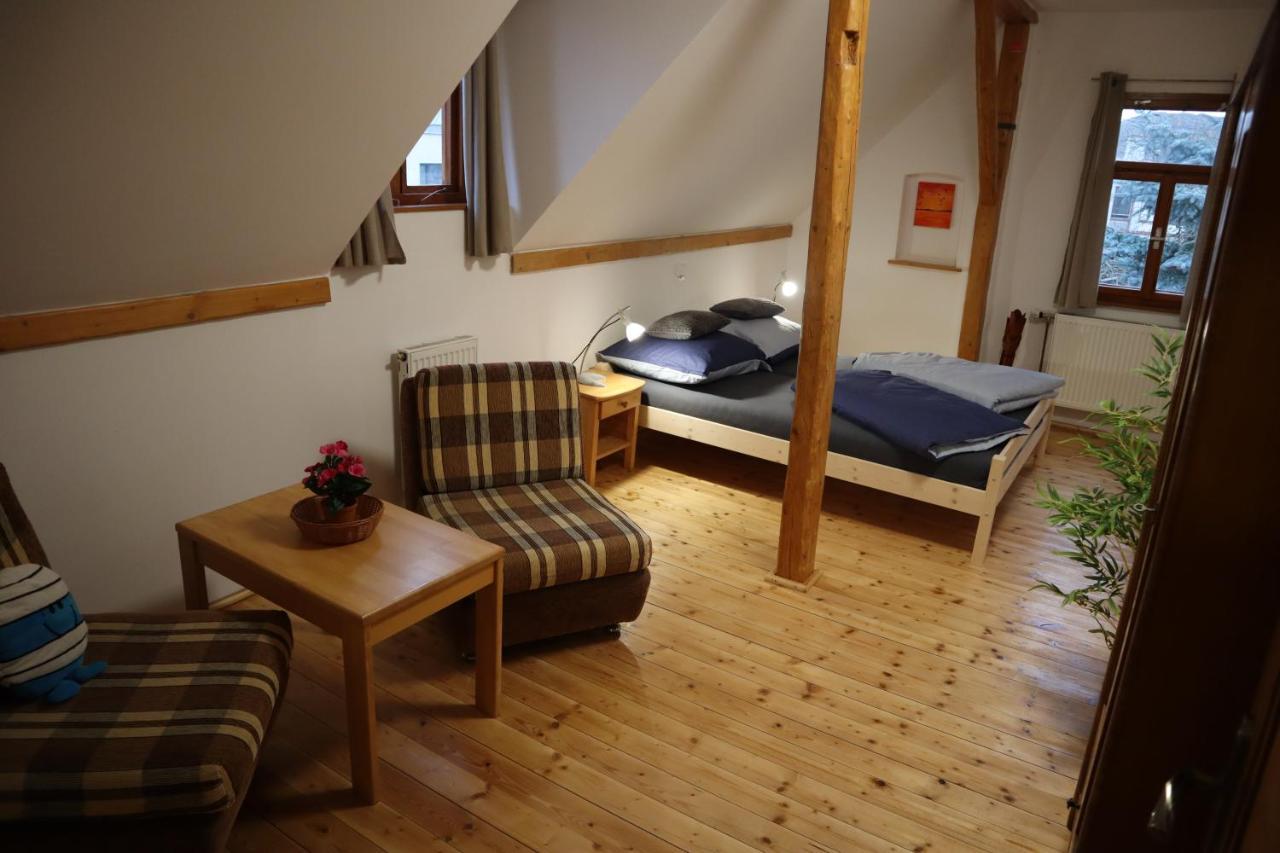 Villa Prazdninovy Dum Jirkov à Zelezny Brod Extérieur photo